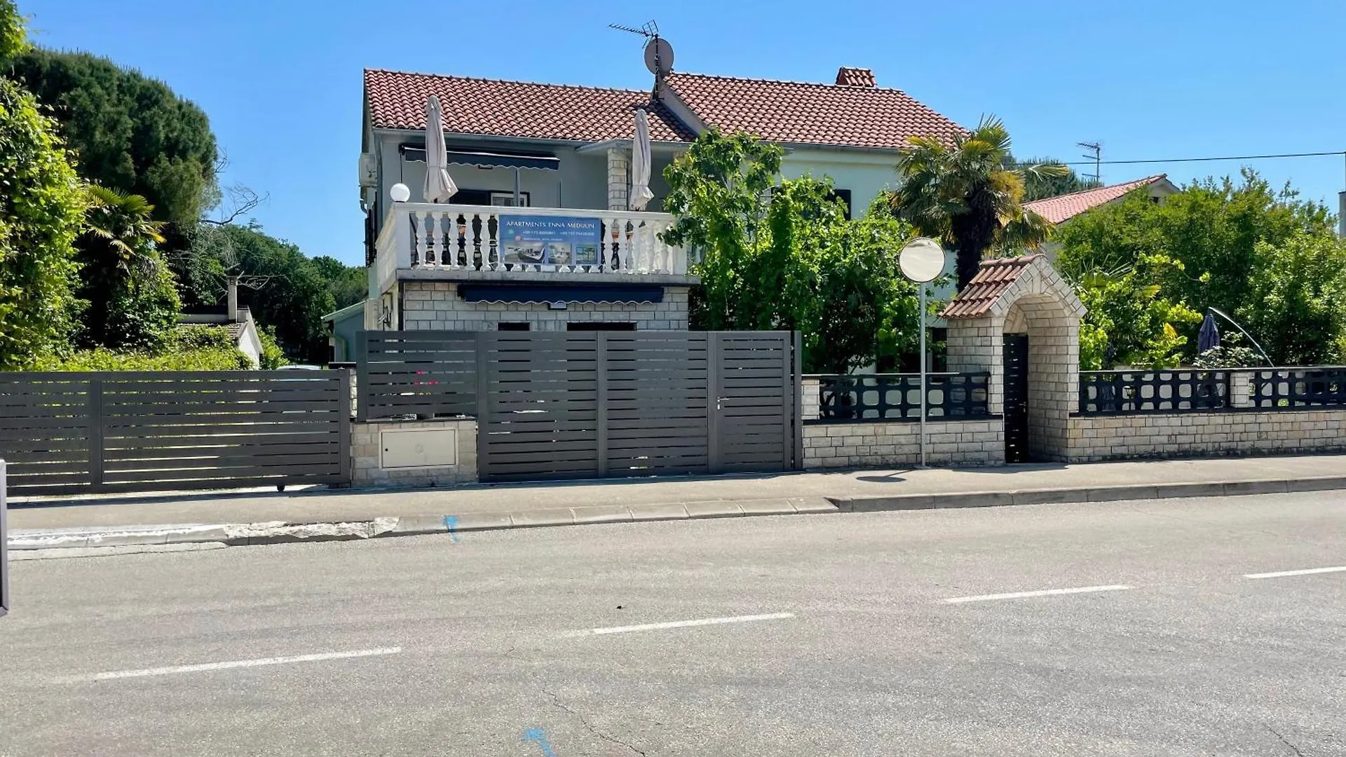 Enna Apartment A Meerblick Perfect Location Medulin Croacia